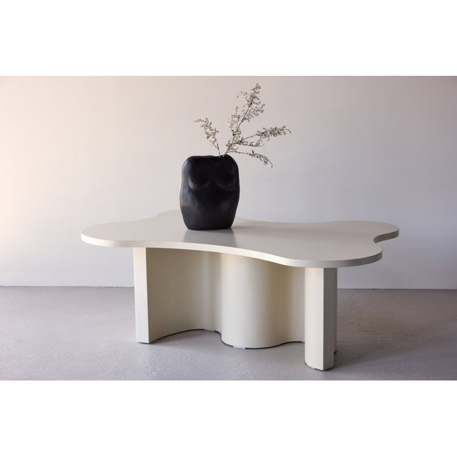 Flow sohvapöytä 120x80x45 cm - MDF ja beige PU-lakkamaalaus - KalusteDuo_Huonekaluliike_Pöytä