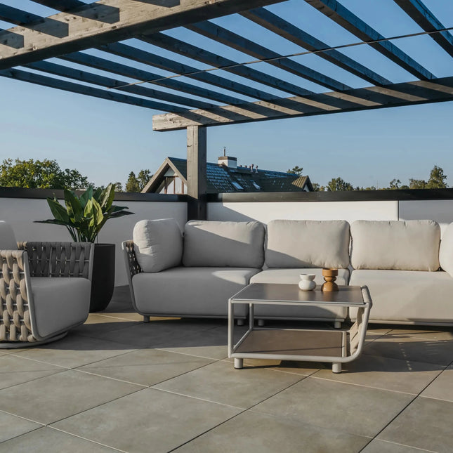 Hug 3‑istuttava sohva – Couture Jardin | Modulaarinen premium‑ulkosohva - KalusteDuo_Huonekaluliike_3 istuttava sohva