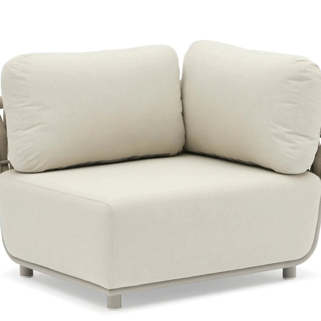 Hug 3‑istuttava sohva – Couture Jardin | Modulaarinen premium‑ulkosohva - KalusteDuo_Huonekaluliike_3 istuttava sohva